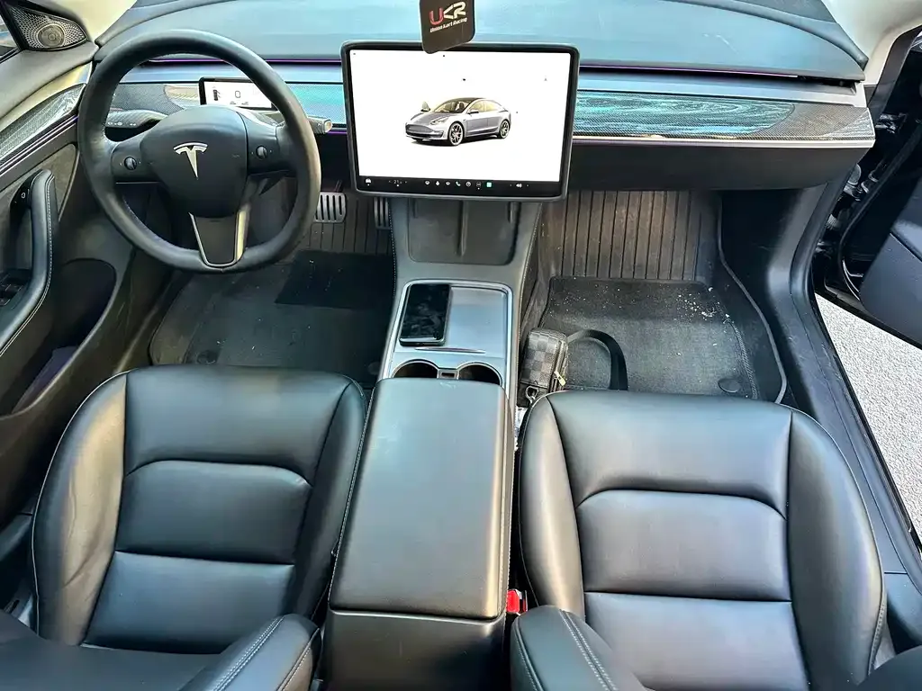 Tesla Model 3 — фото 4