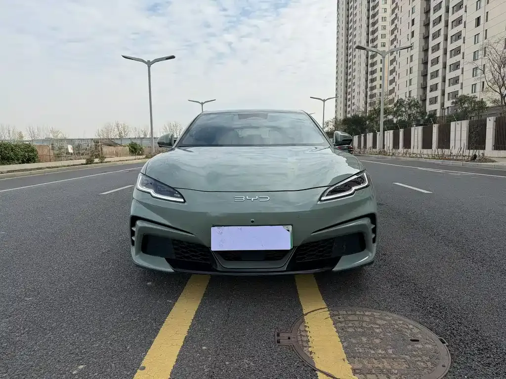BYD Seal 06GT — фото 1