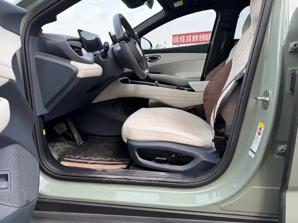 BYD Seal 06GT — фото 7