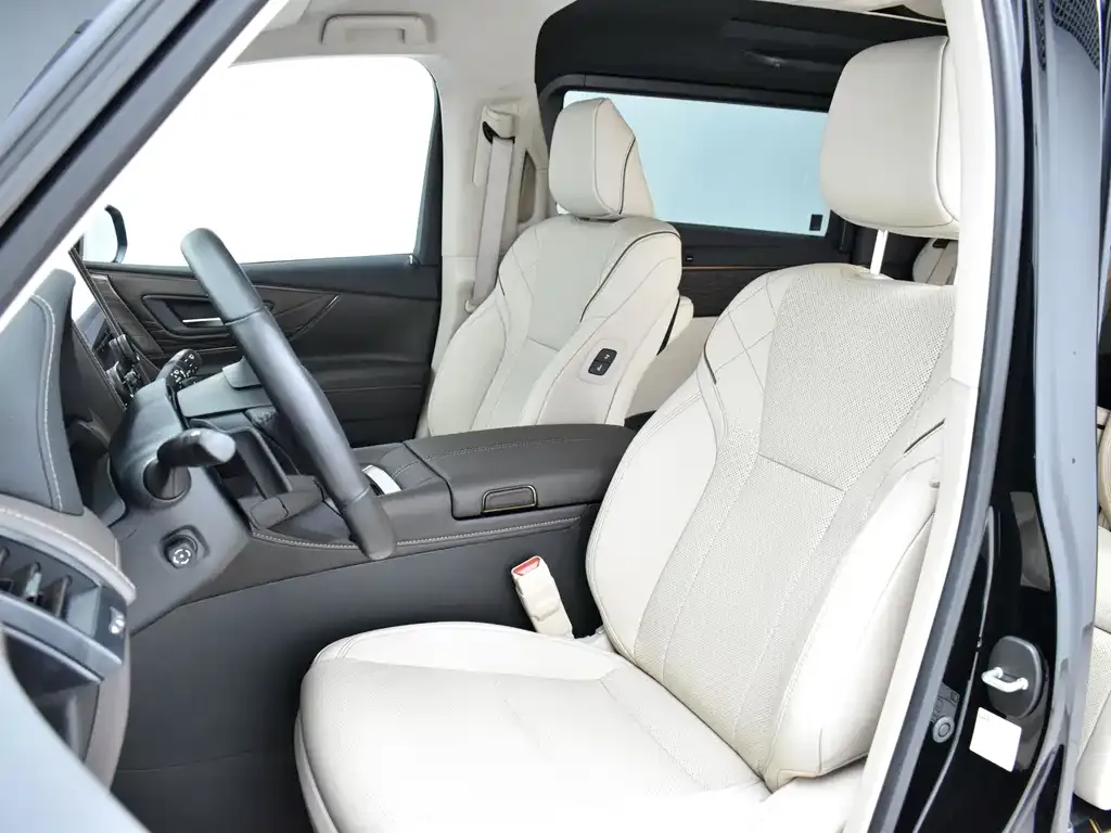 Toyota Alphard — фото 8