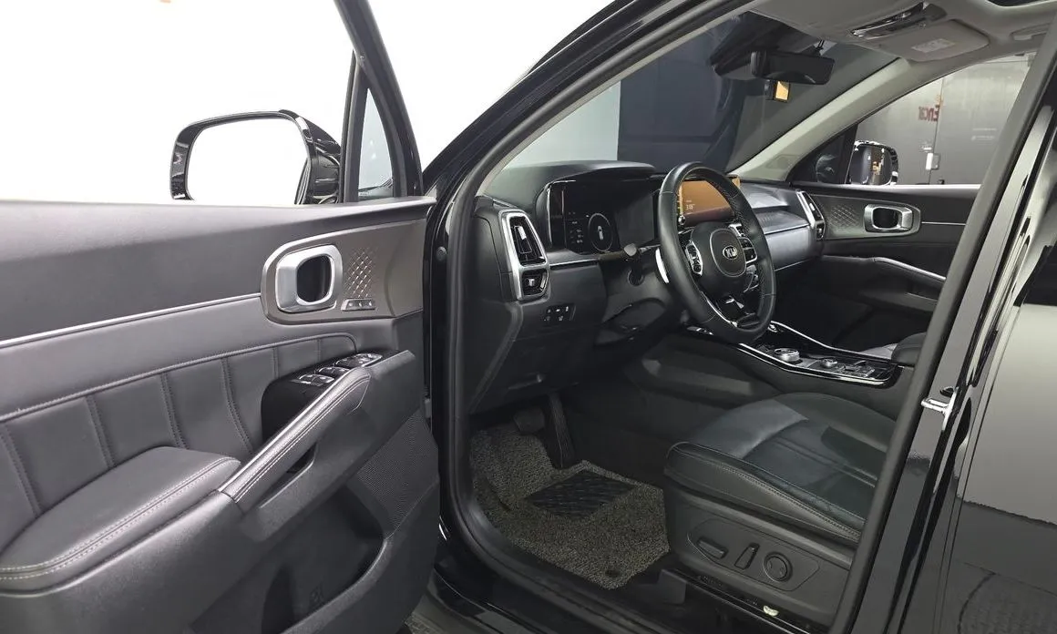 Kia Sorento — фото 8