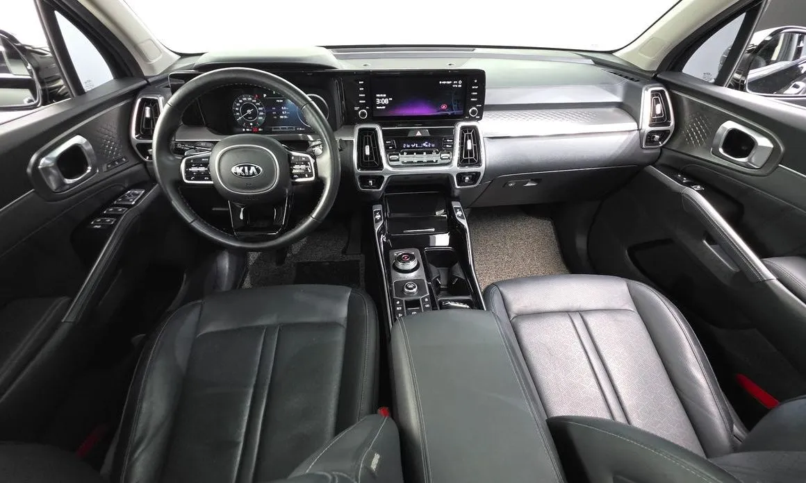 Kia Sorento — фото 9