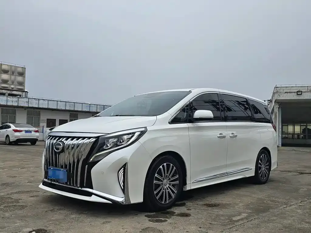 GAC Motor Trumpchi M8 — фото 1