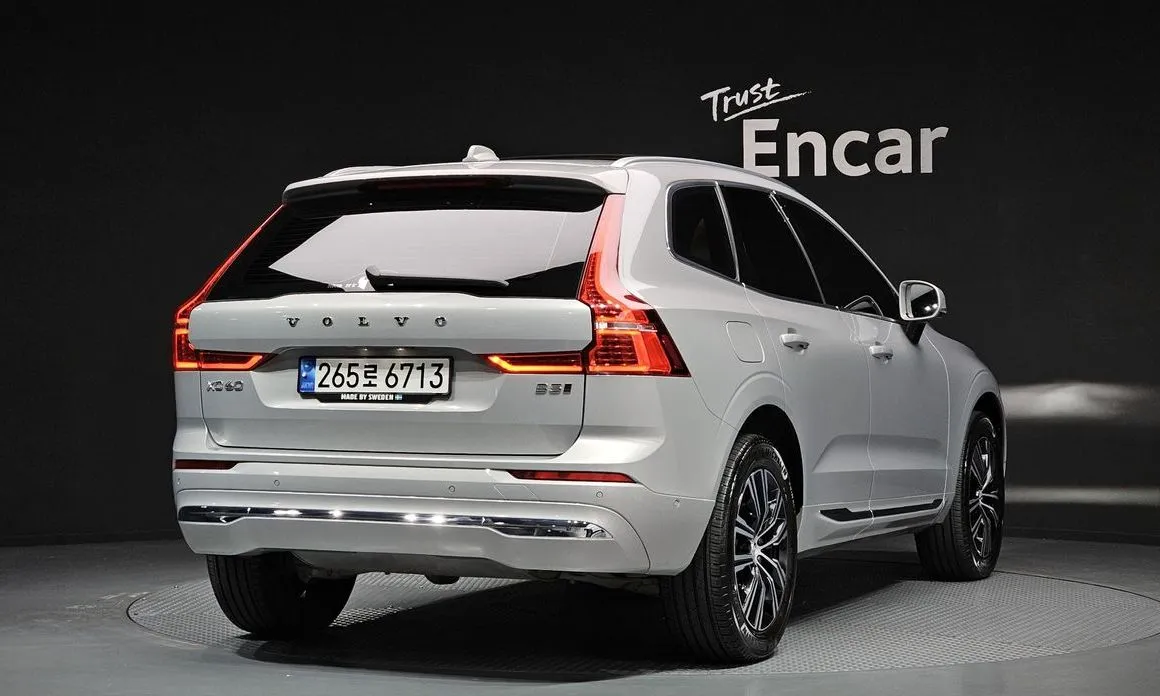 Volvo XC60 — фото 4