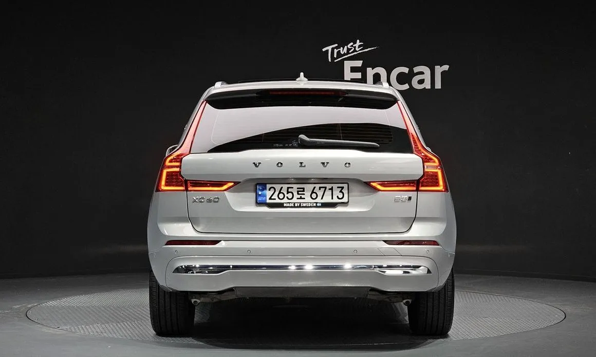 Volvo XC60 — фото 5