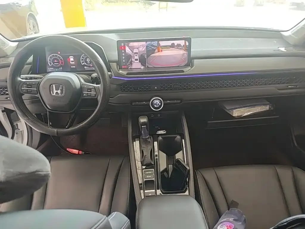 Honda Accord — фото 3