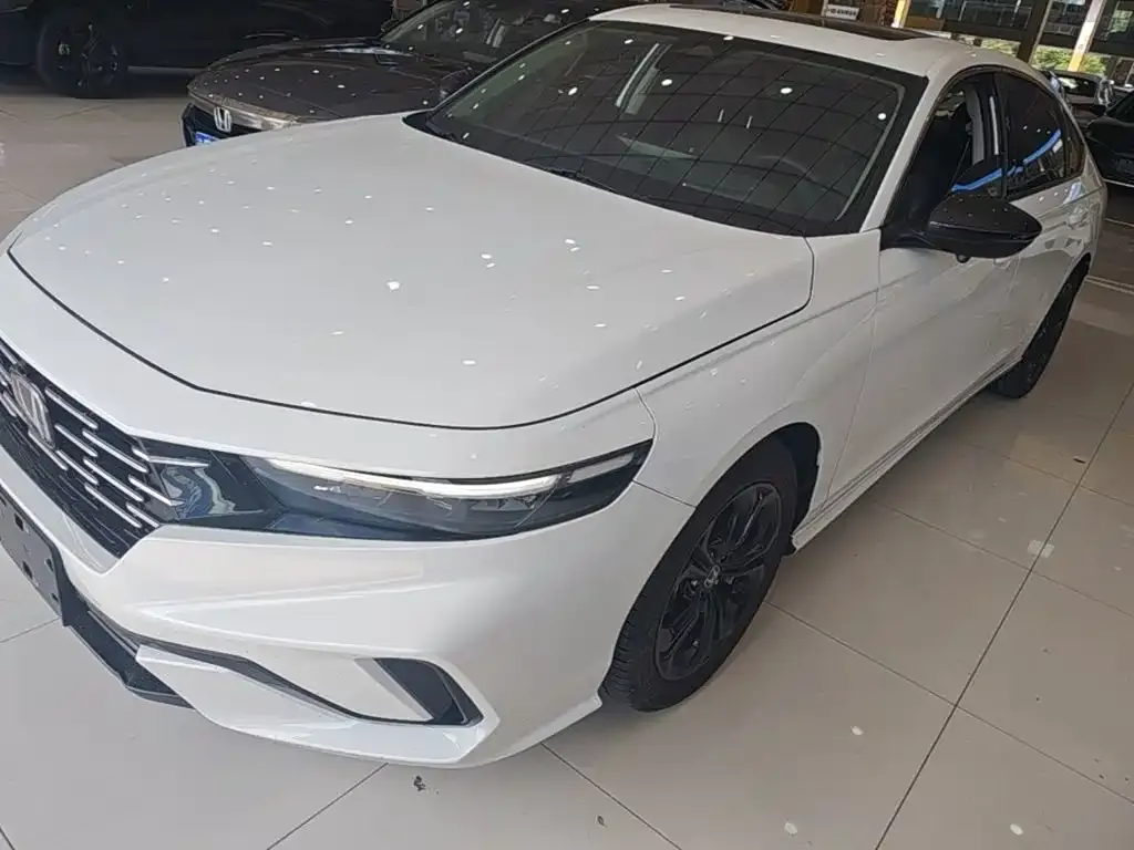 Honda Accord — фото 10