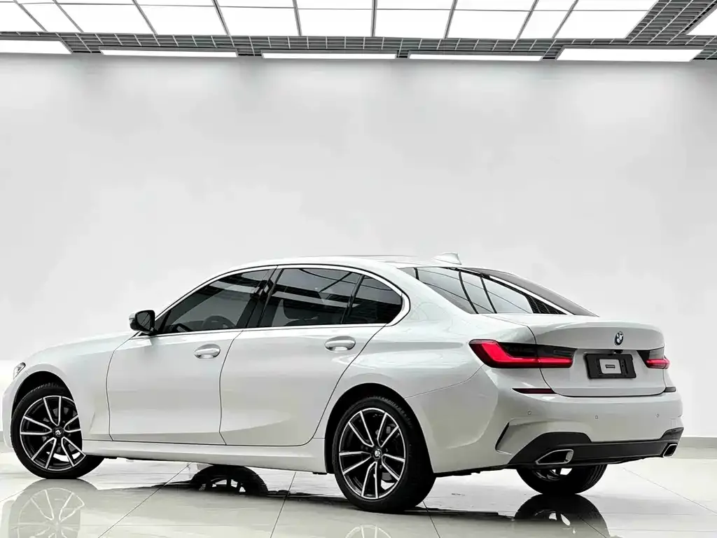 BMW 3 Series — фото 4