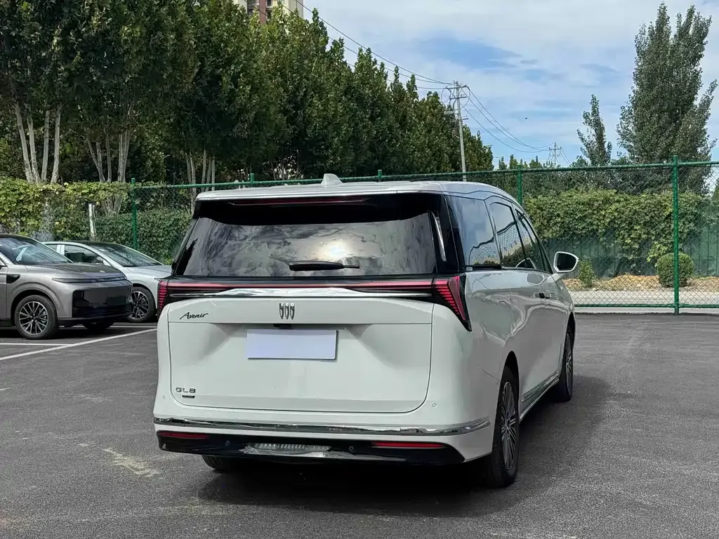 Buick GL8 Hybrid — фото 8