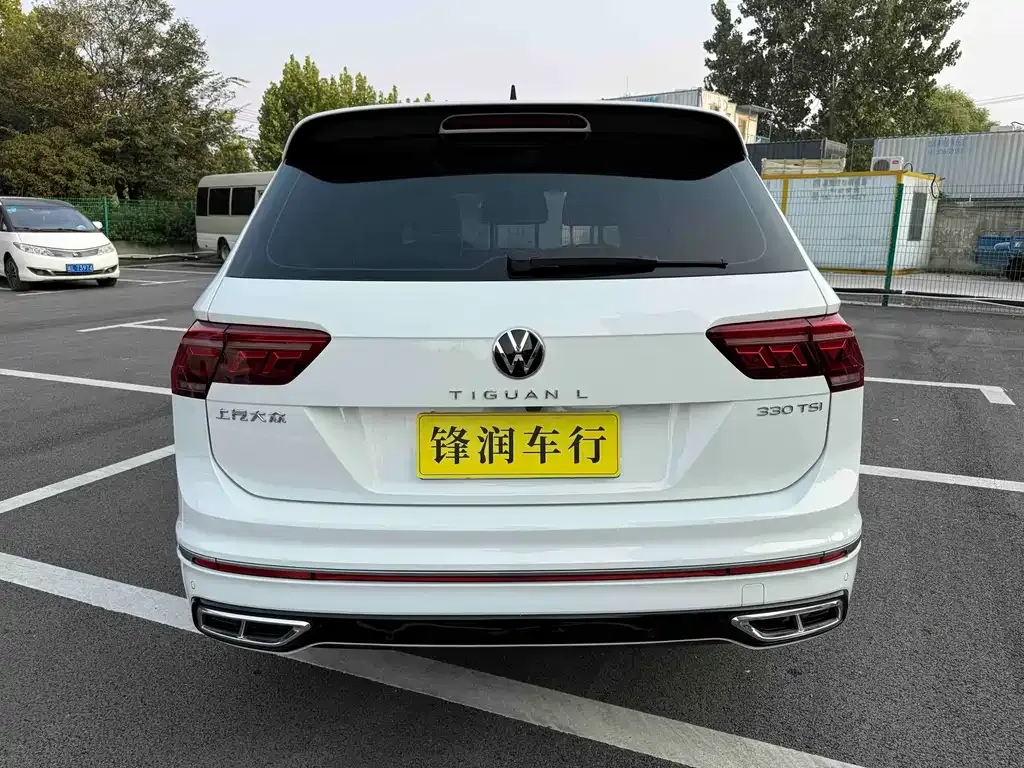 Volkswagen Tiguan L — фото 3
