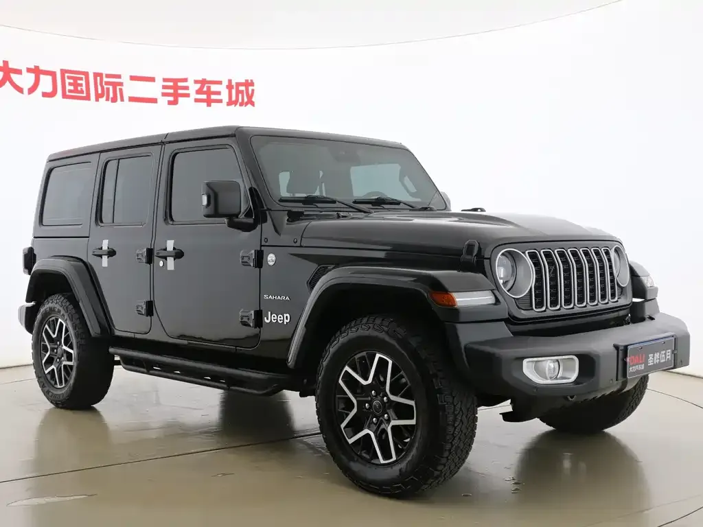 Jeep Wrangler — фото 8