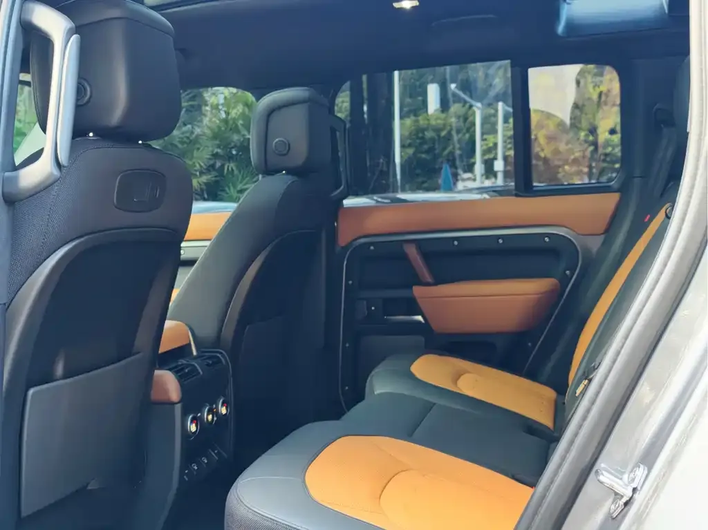 Land Rover Defender — фото 3