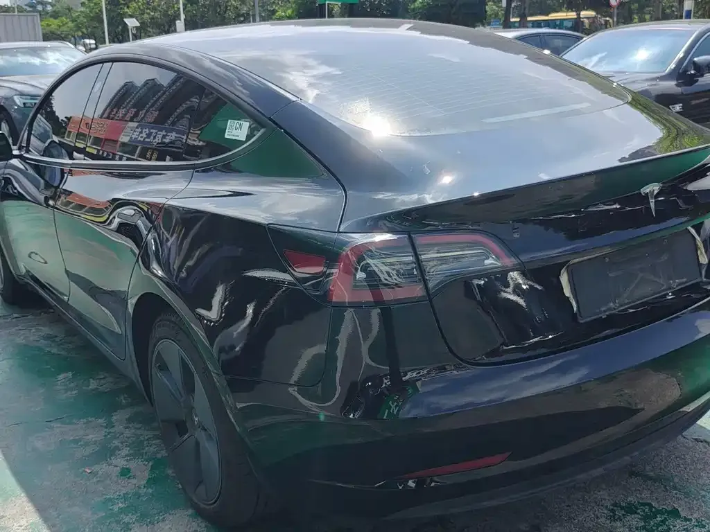 Tesla Model 3 — фото 6