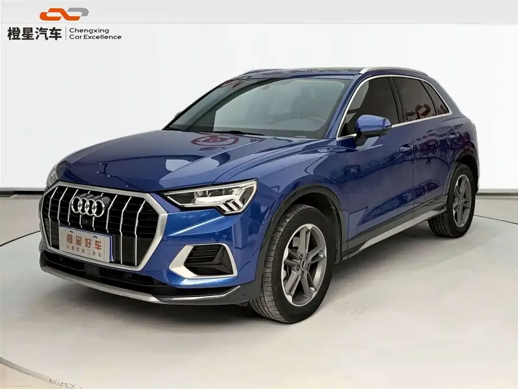 Audi Q3 — фото 1