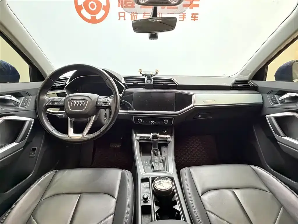 Audi Q3 — фото 10