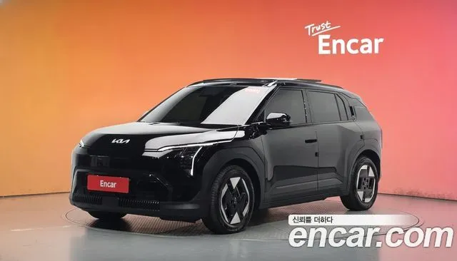 Kia EV3 — фото 1