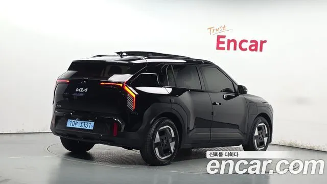 Kia EV3 — фото 8