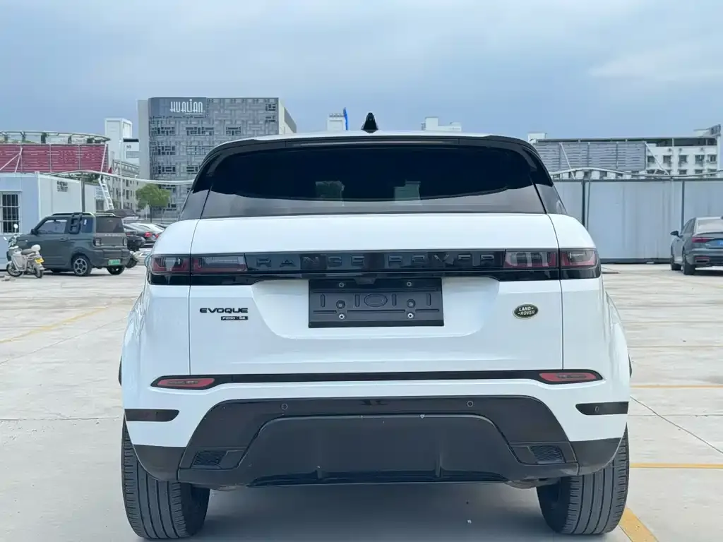 Land Rover Evoque — фото 2