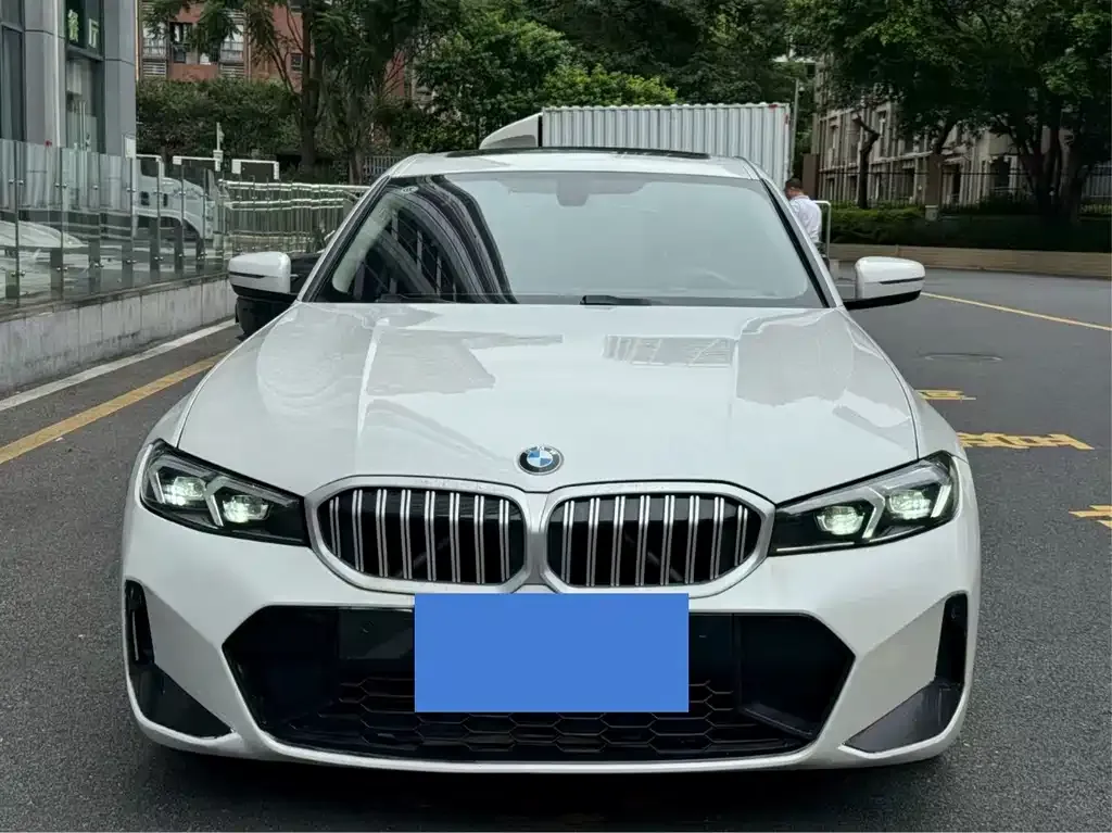 BMW 3 Series — фото 1
