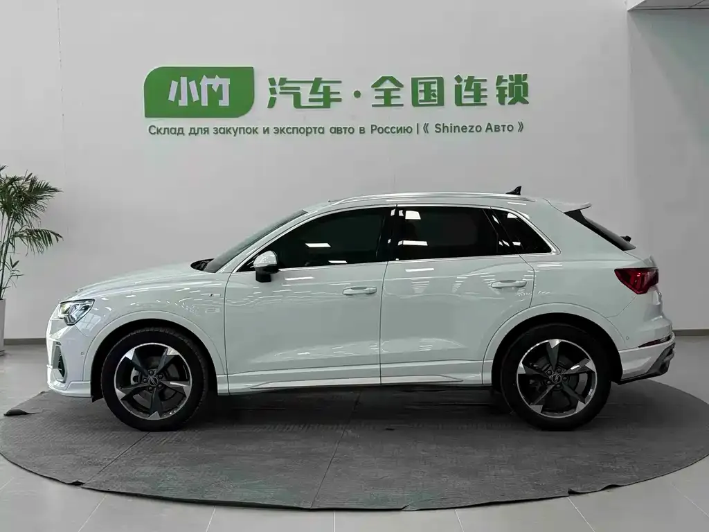 Audi Q3 — фото 7