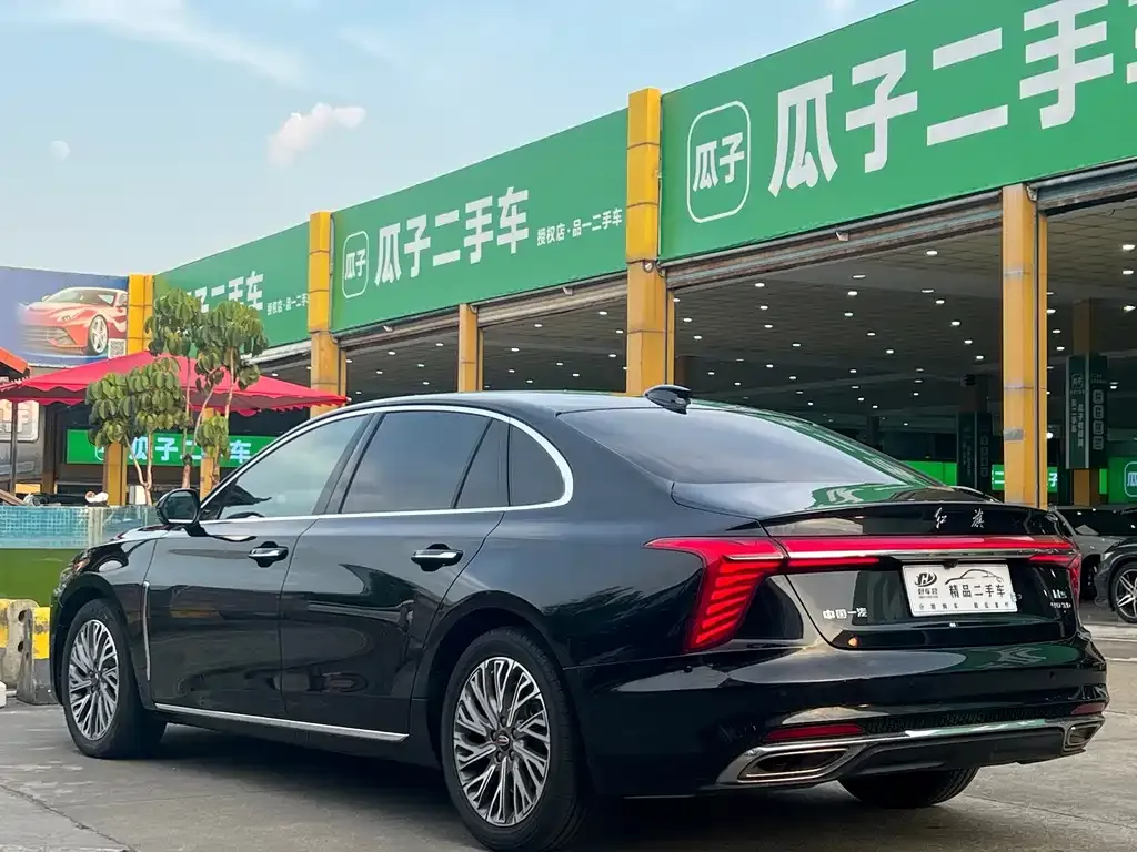 Hongqi H5 — фото 4