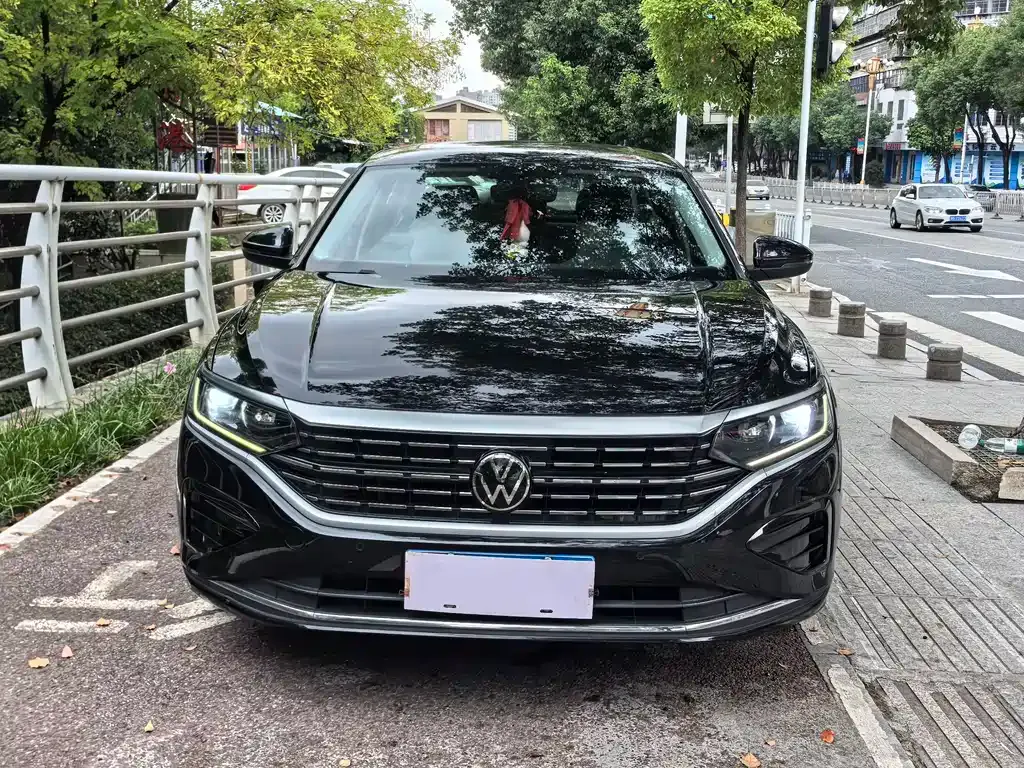 Volkswagen Passat — фото 7