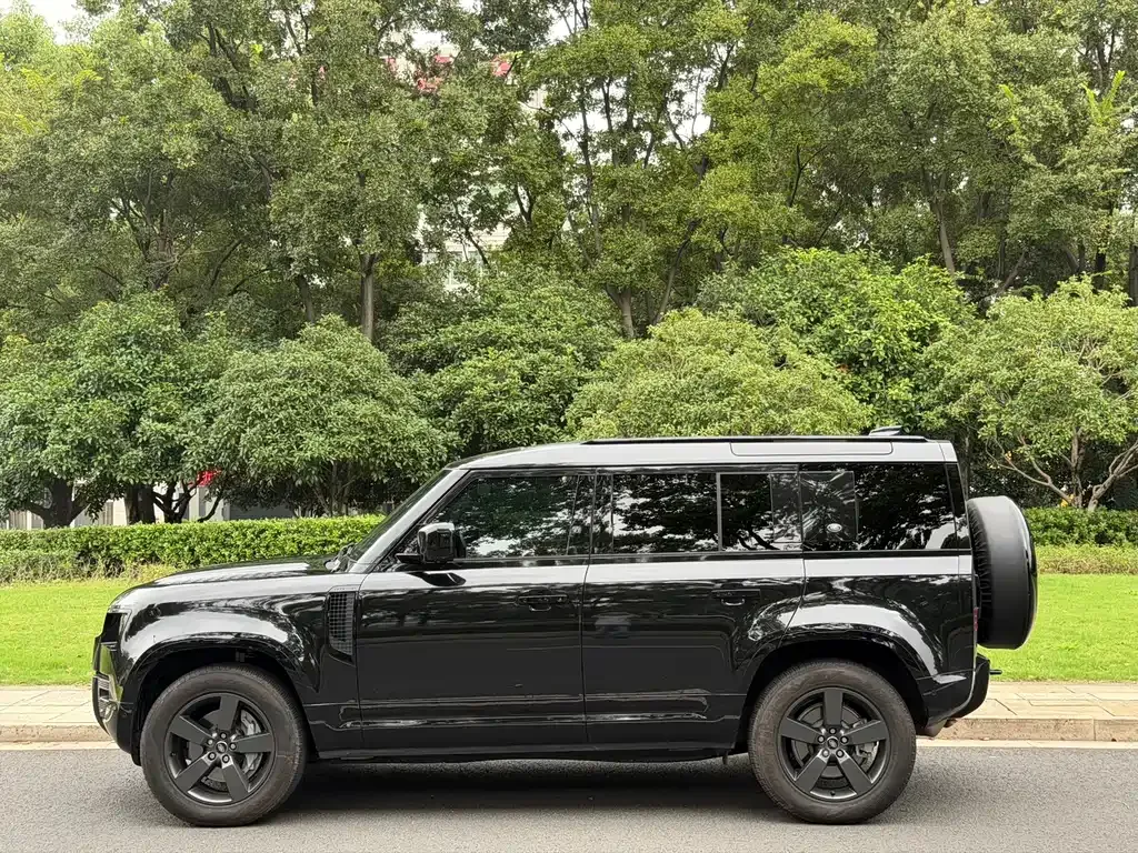 Land Rover Defender — фото 8