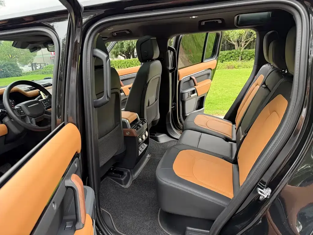 Land Rover Defender — фото 2
