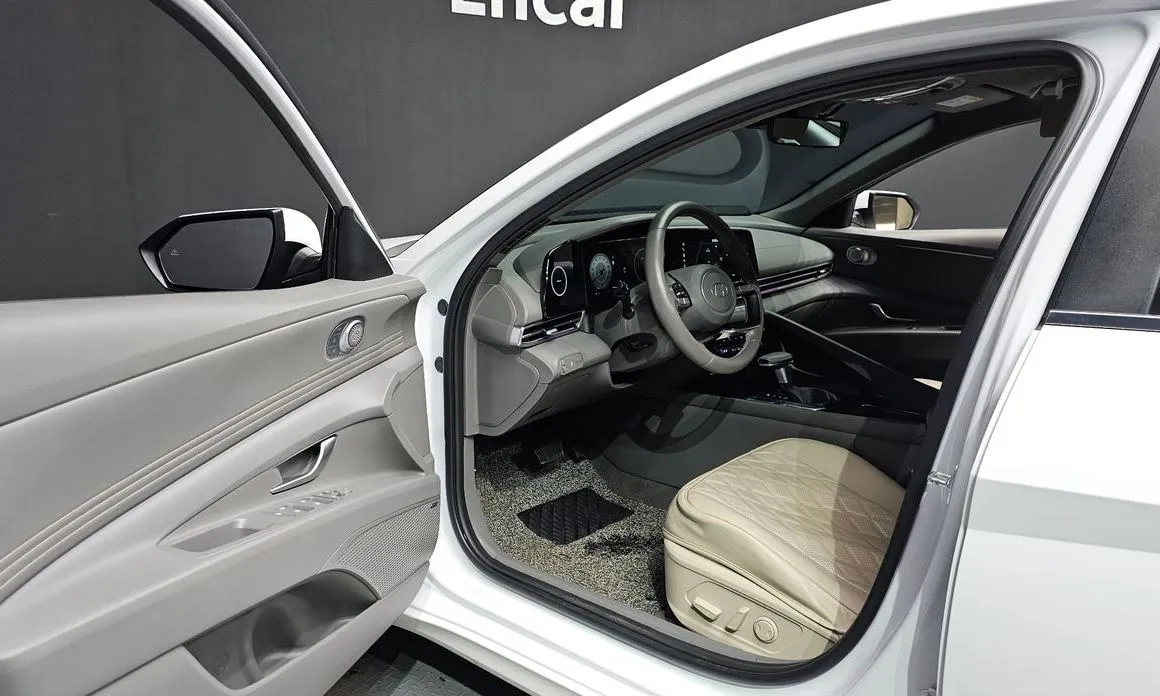 Hyundai AVANTE — фото 4
