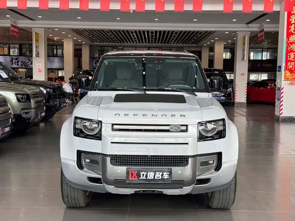 Land Rover Defender — фото 2