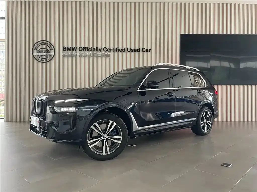 BMW X7 — фото 1