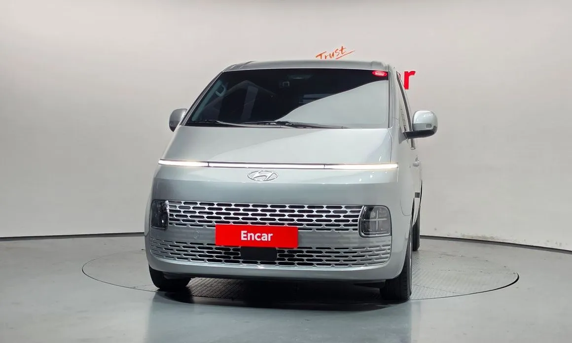 Hyundai Staria — фото 2