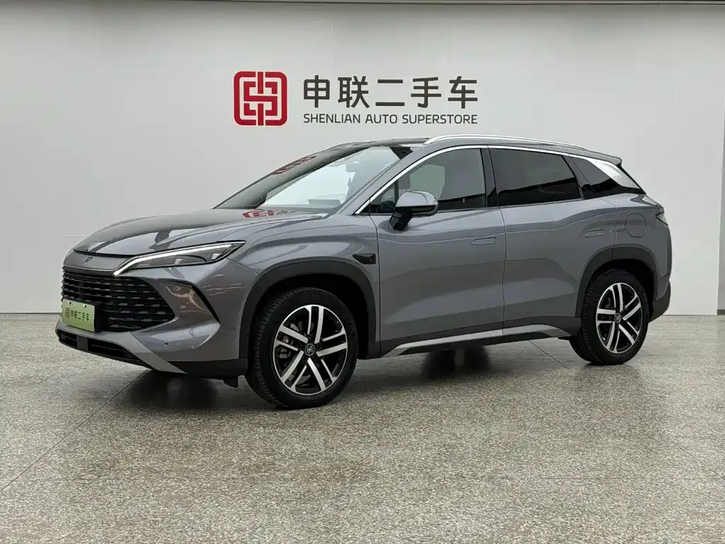 BYD L DM-i — фото 1