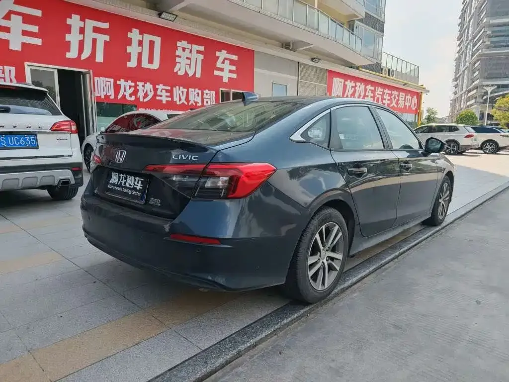 Honda Civic — фото 4