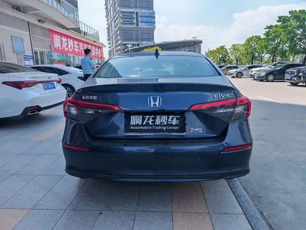 Honda Civic — фото 6