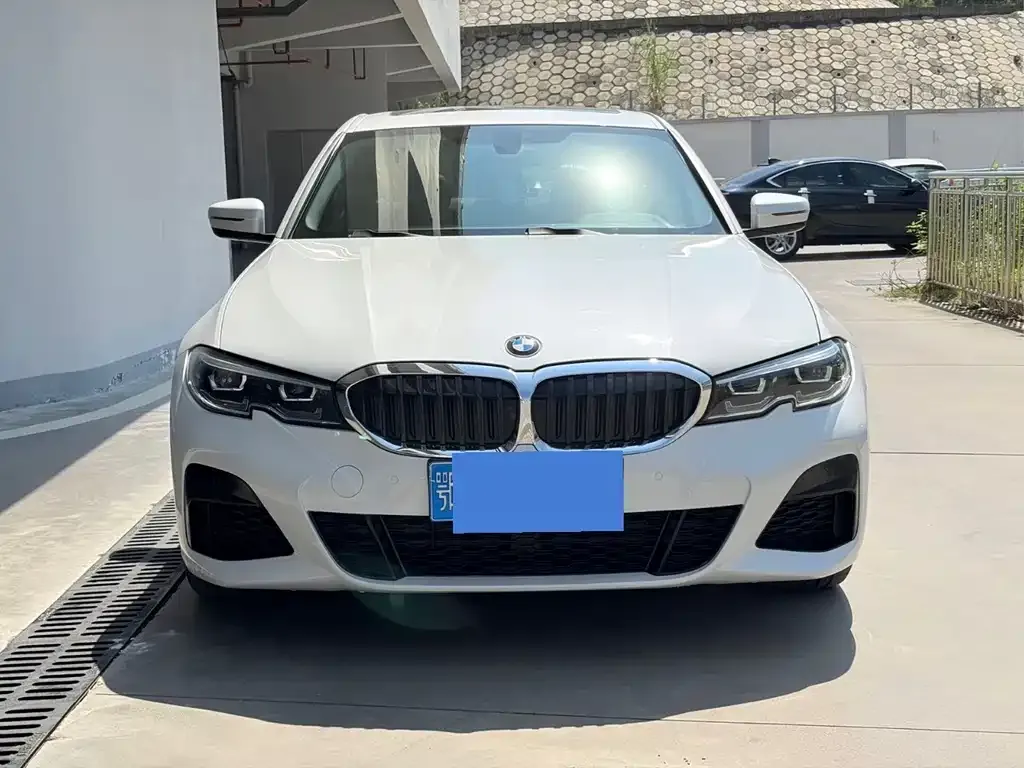 BMW 3 Series — фото 1