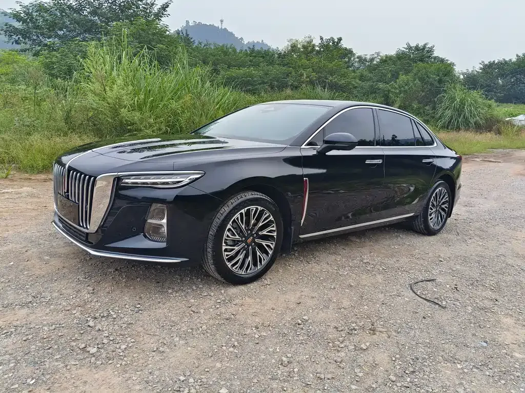 Hongqi H5 — фото 1