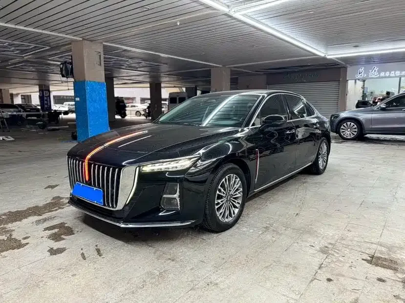 Hongqi H5 — фото 1