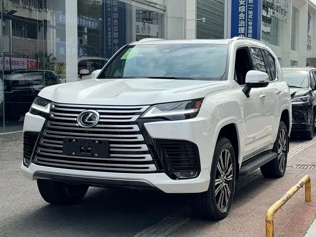 Lexus LX — фото 6