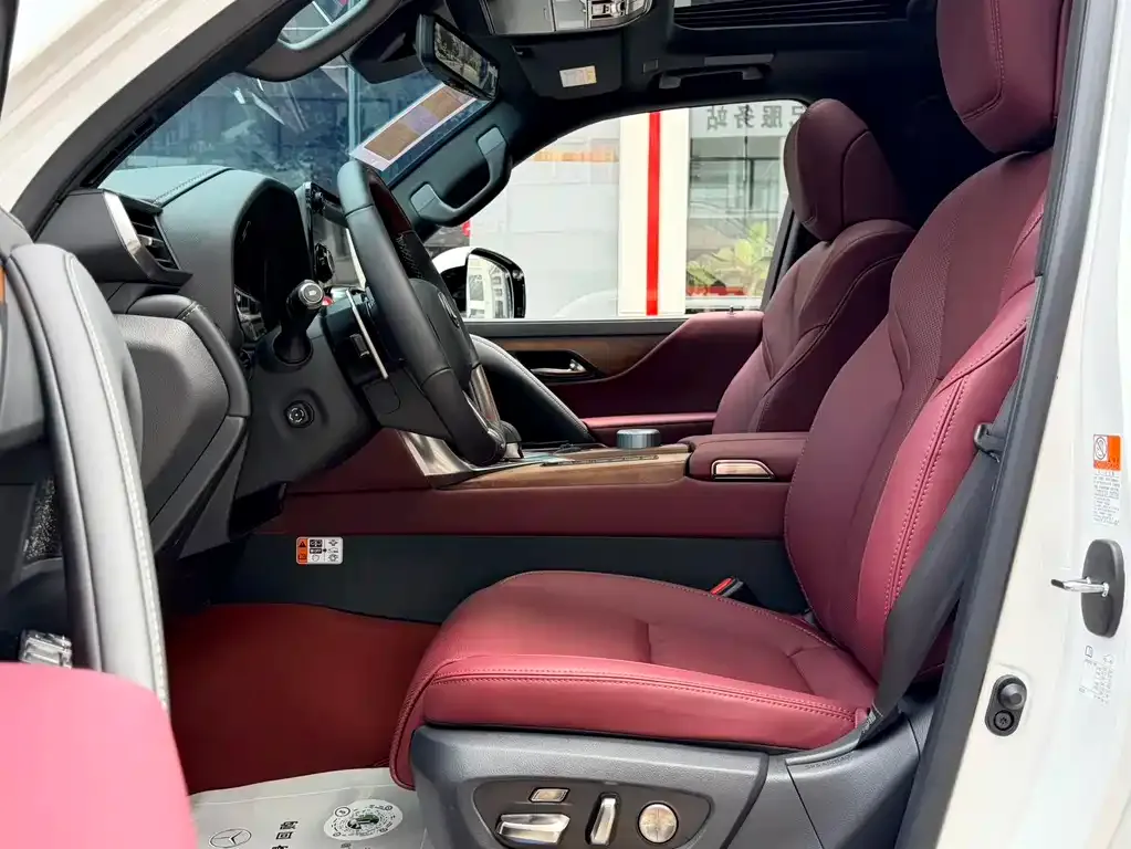 Lexus LX — фото 2