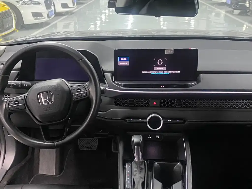 Honda Accord — фото 5