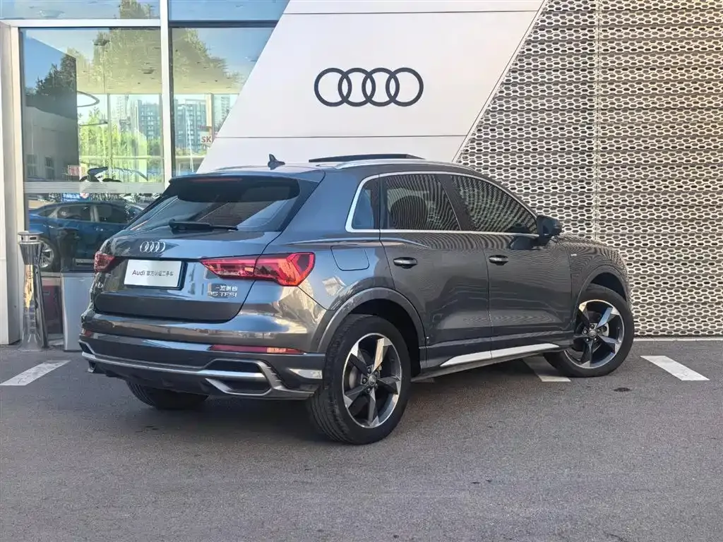 Audi Q3 — фото 7