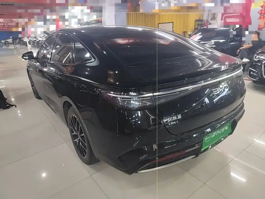 BYD Seal — фото 8