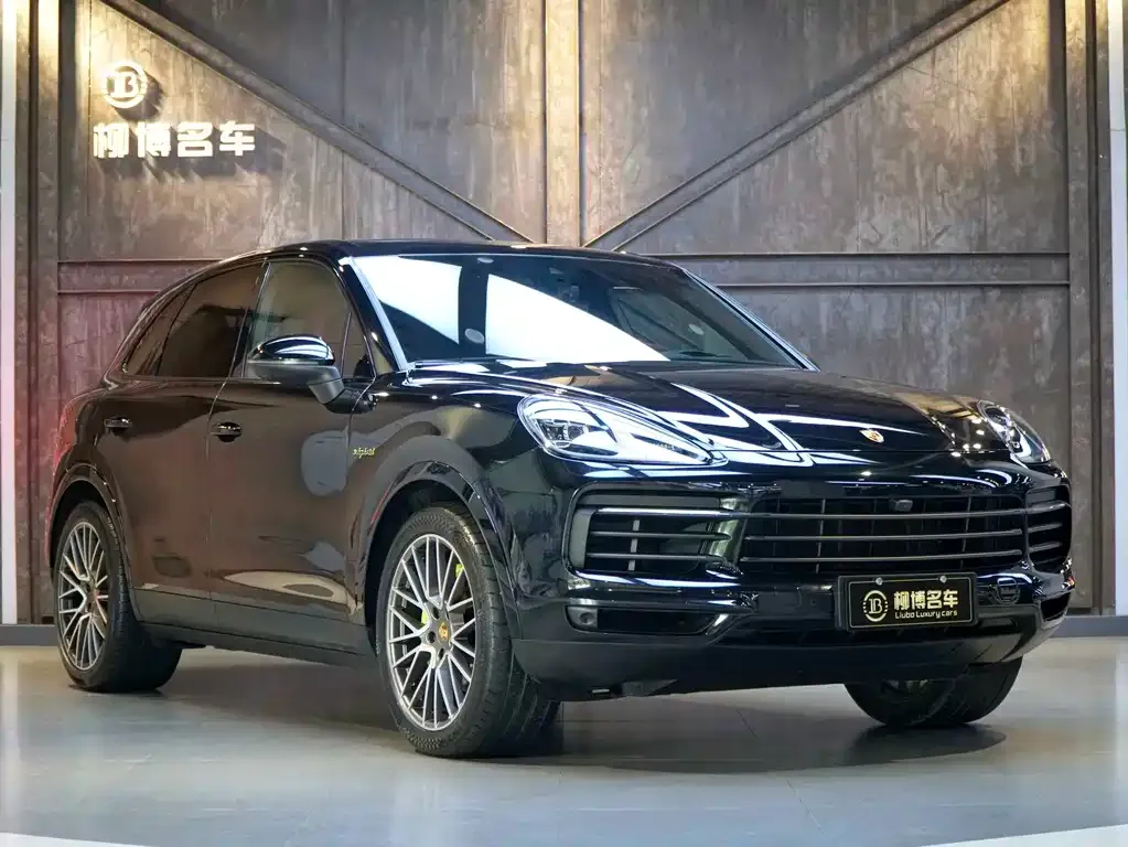 Porsche Cayenne Hybrid — фото 8
