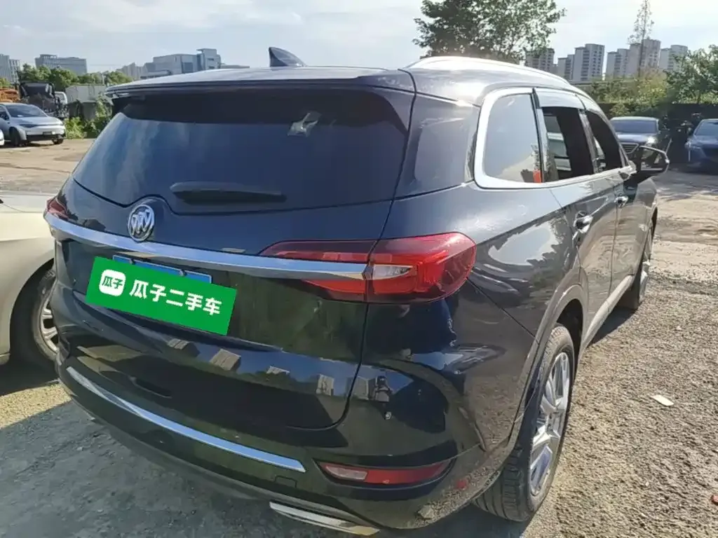 Buick Enclave — фото 10