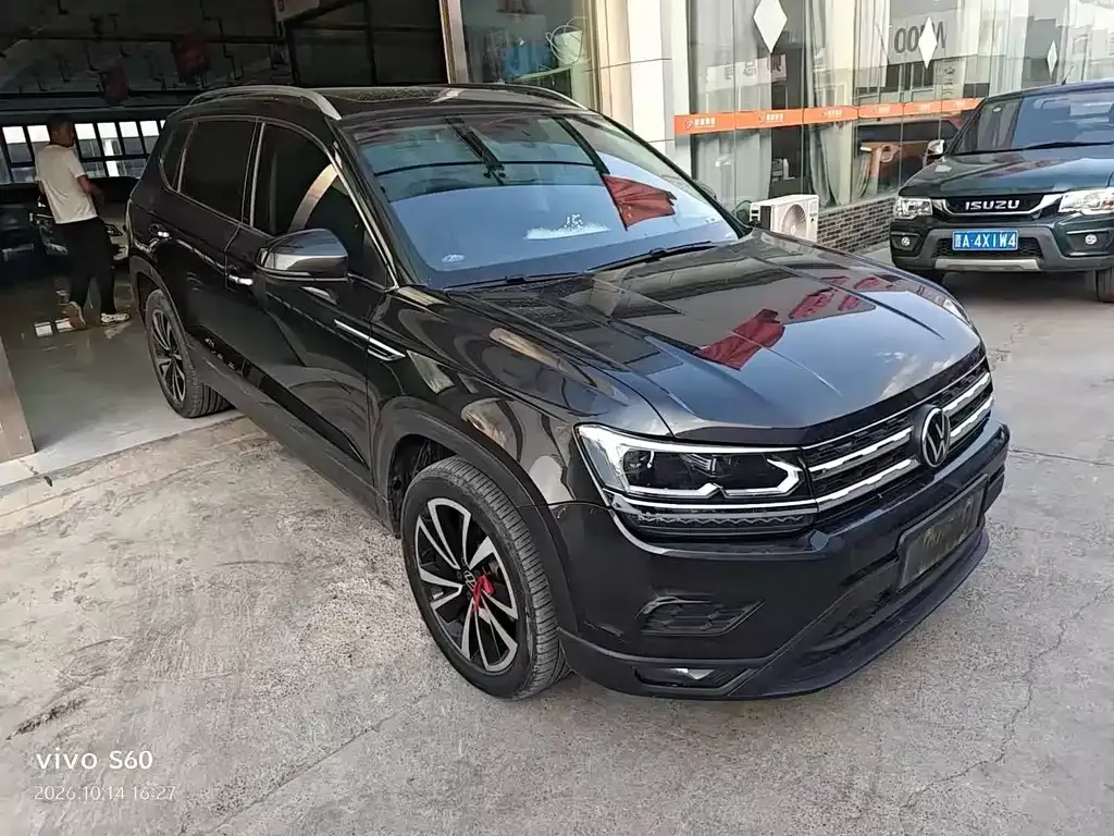 Volkswagen Tharu — фото 10