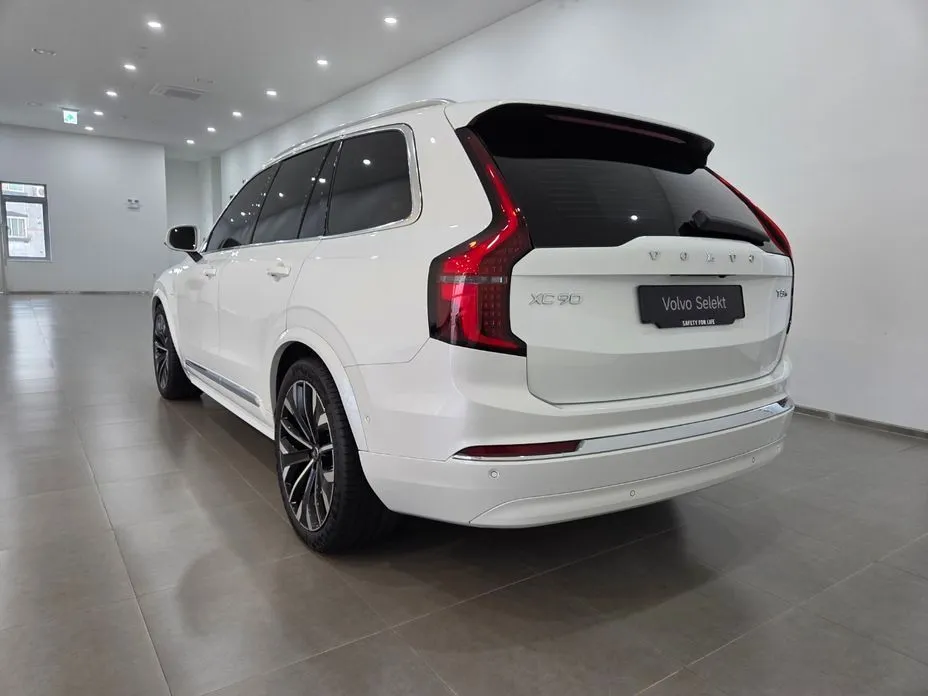 Volvo XC90 — фото 4