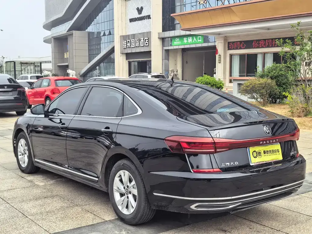 Volkswagen Passat — фото 10
