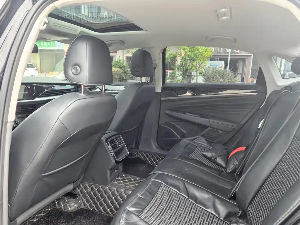 Volkswagen Passat — фото 2