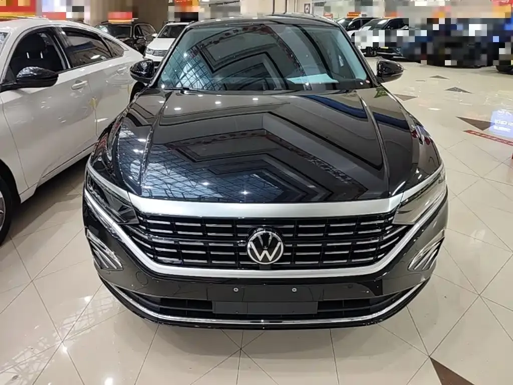 Volkswagen Passat — фото 1